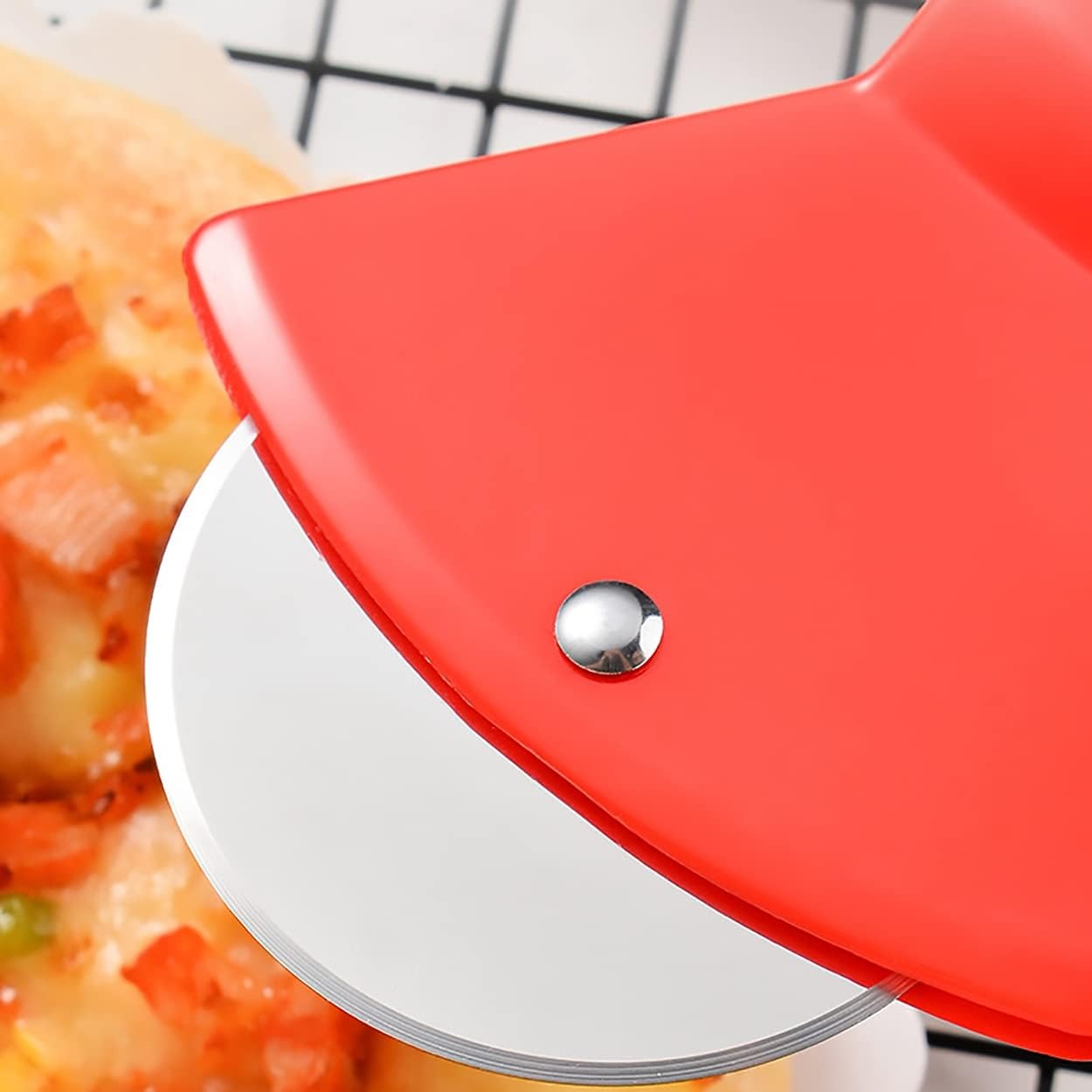 Cool Axe Shaped Pizza Cutter w - Kitchen Gadgets Men บทวิจารณ์และราคา